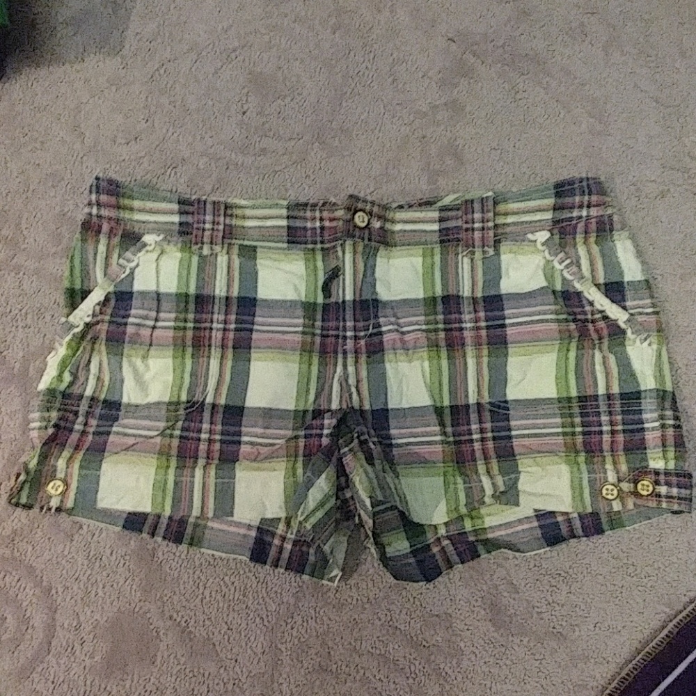 Juicy Couture Size 14 Plaid Shorts